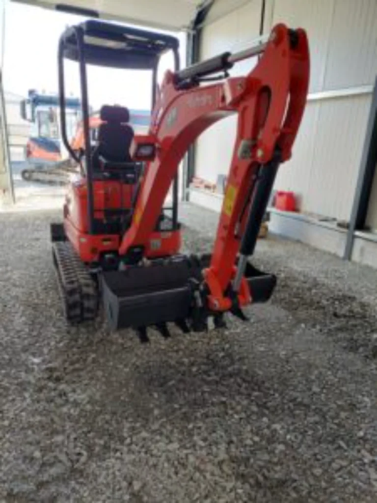 location mini pelle Royan