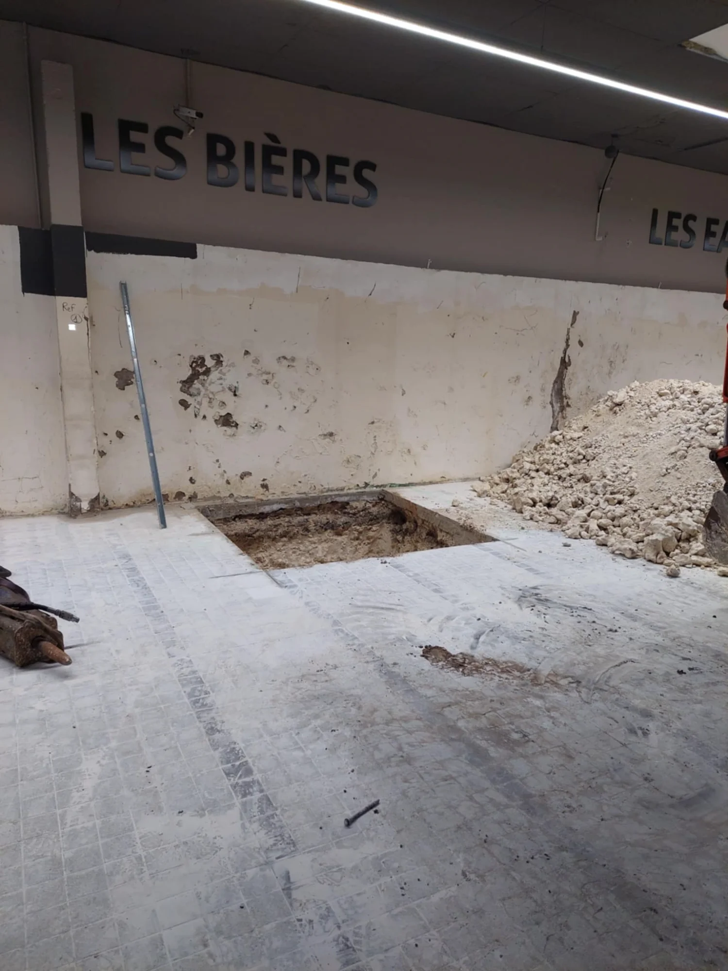 a09de36f-9633-4c1d-b3ac-06a7687974ef